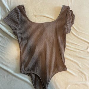 Super cute square neck bodysuit